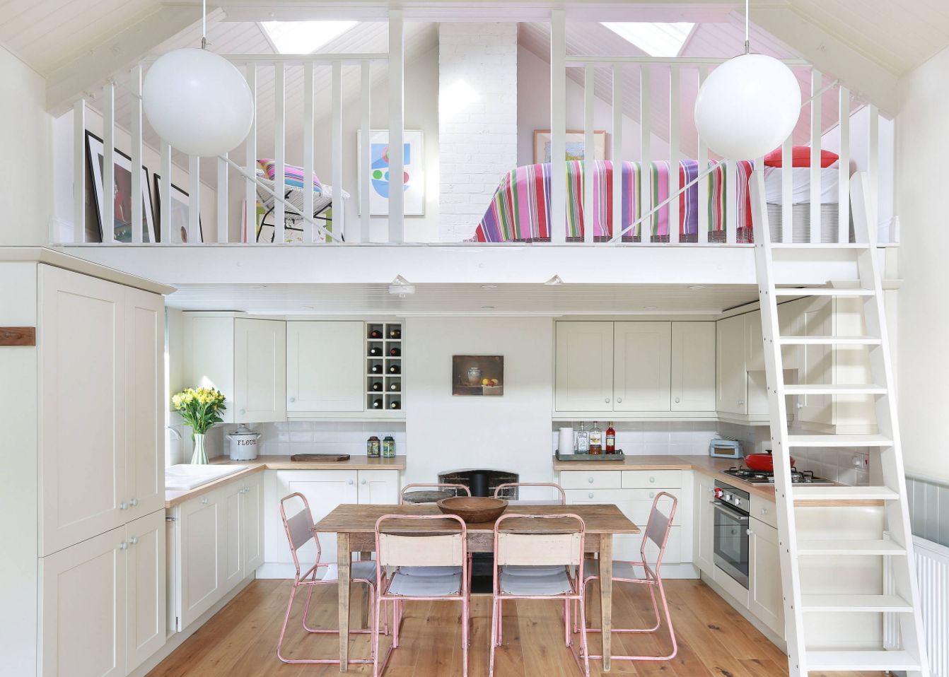 Mezanin furnitur Lantai Mezzanine di Atas Dapur