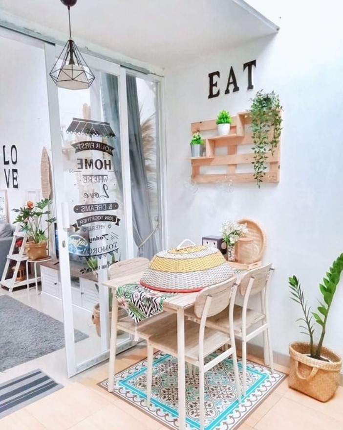 14 Desain Meja Makan Minimalis Terbaik, Anti Makan Tempat!