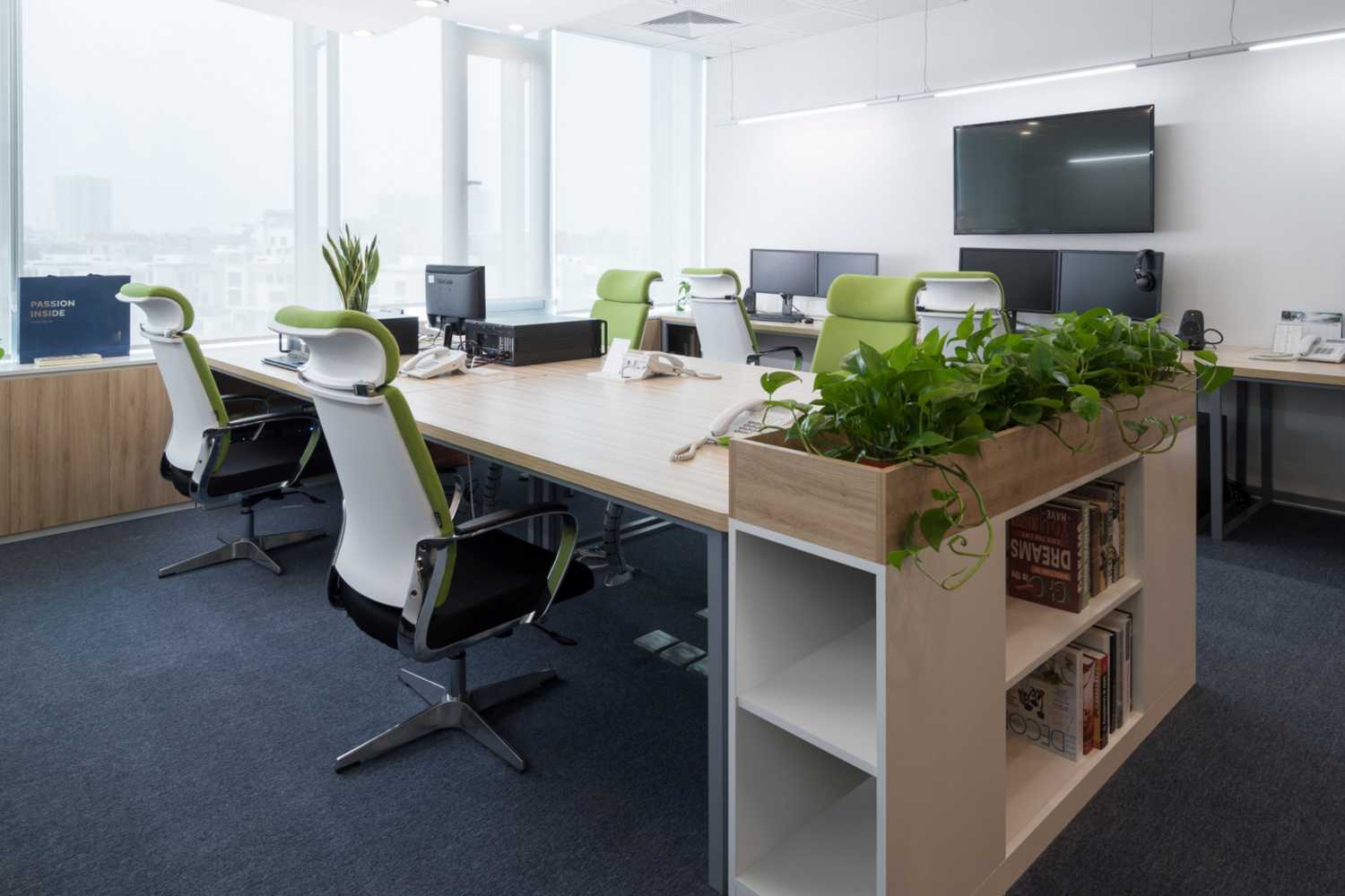 Desain Kantor Ruko Tema Hijau