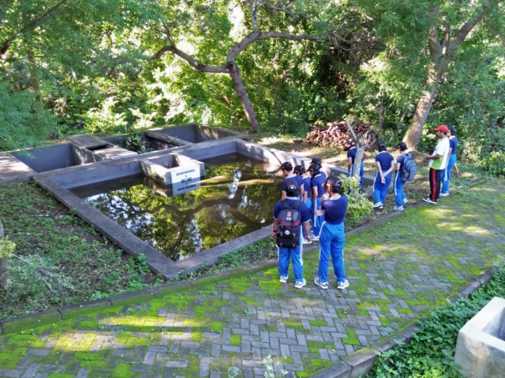 sistem-pengelolan-sampah-dan-limbah