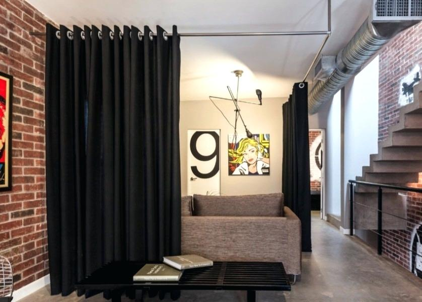 Sekat Gantung Berbahan Kain