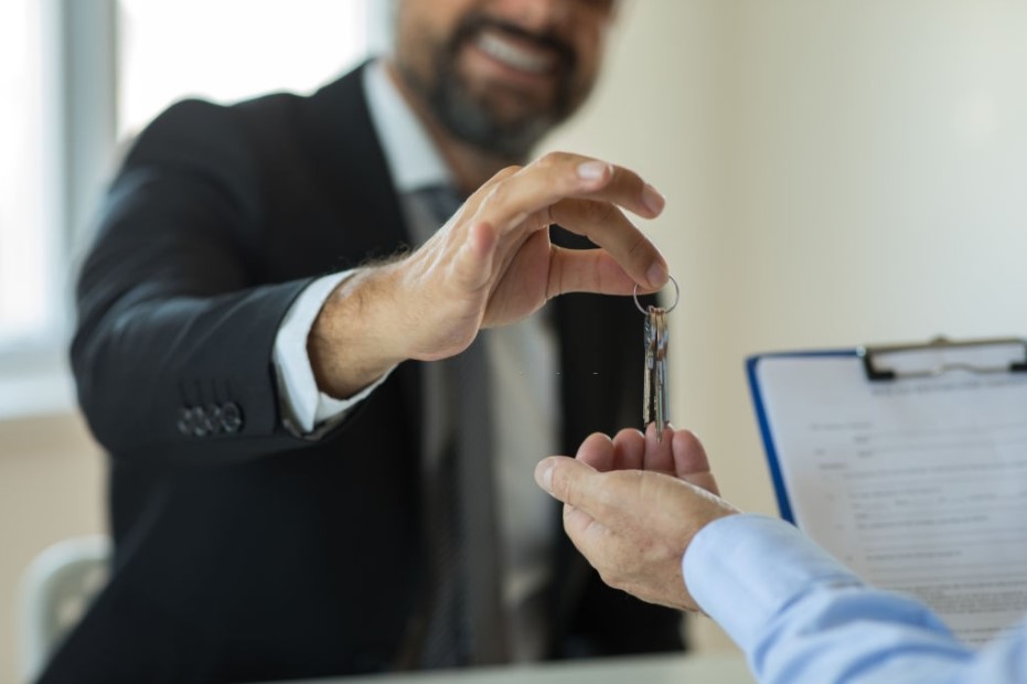 pilih penyewa yang tepat sebelum menyewakan properti