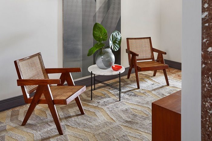 Desain Koridor Rumah dengan Kursi Desain Koridor Rumah dengan Kursi