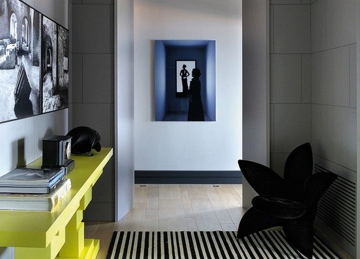 Desain Koridor Rumah dengan Nuansa Funky Desain Koridor Rumah dengan Nuansa Funky