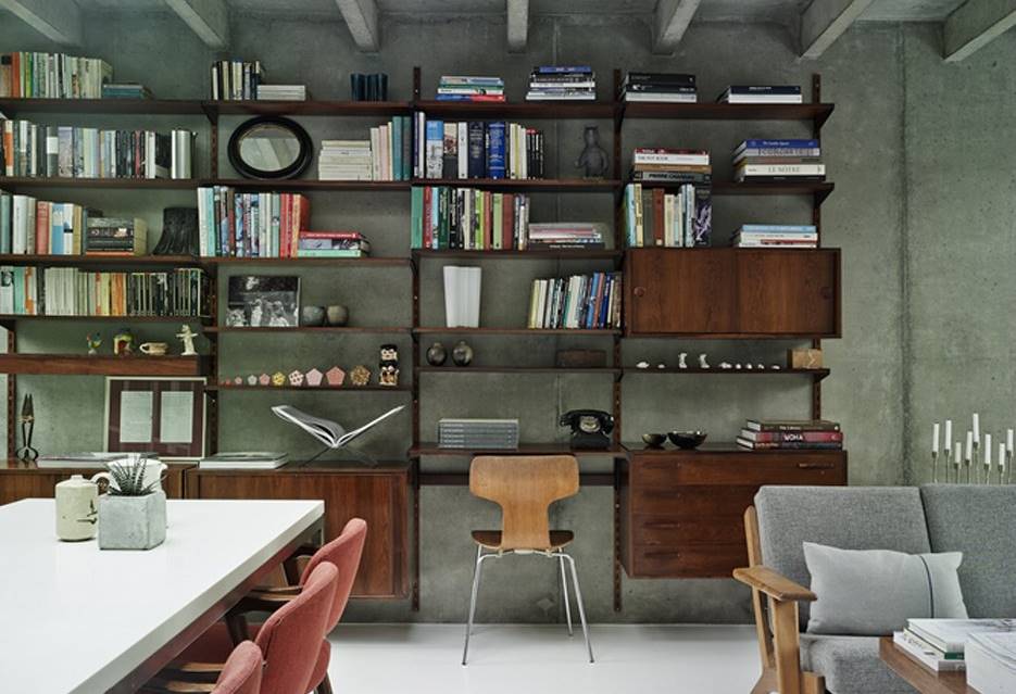 Rumah Semi Basement dengan Nuansa Industrial Rumah Semi Basement dengan Nuansa Industrial