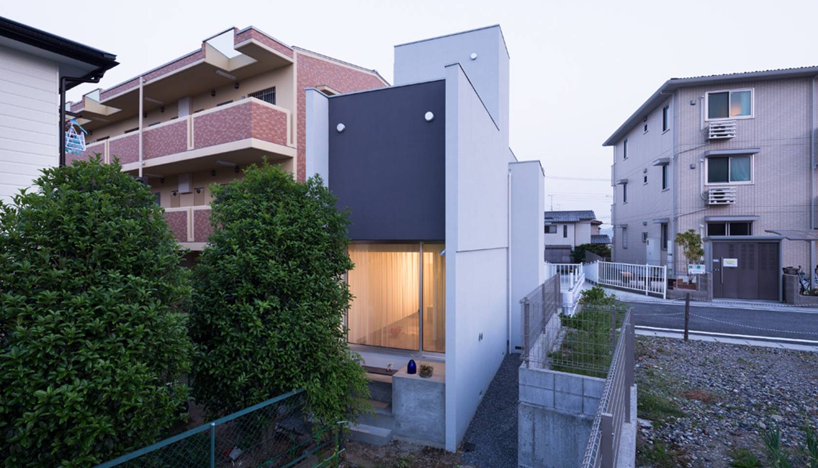 rumah-tumbuh-adalah rumah-tumbuh-adalah