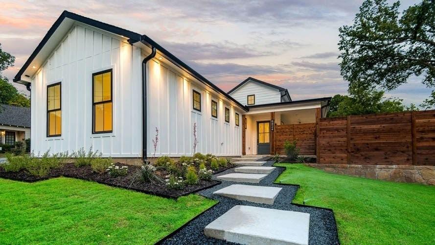 Warna Eksterior untuk Rumah 2 Lantai Minimalis Warna Eksterior untuk Rumah 2 Lantai Minimalis