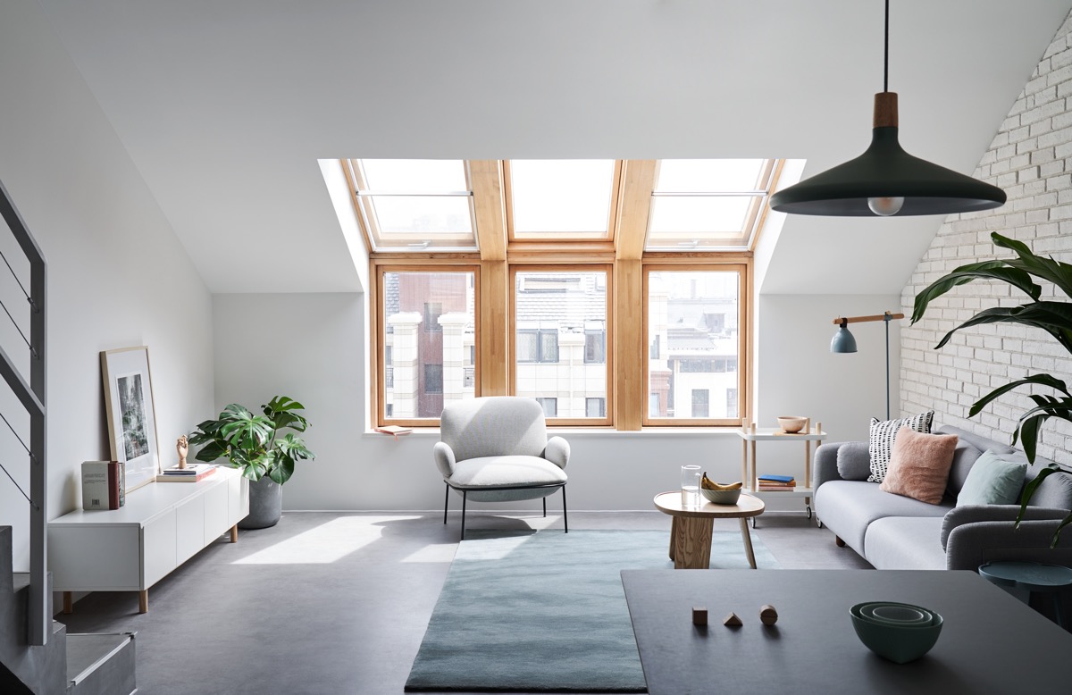 Skylight yang Menyatu dengan Jendela Skylight yang Menyatu dengan Jendela