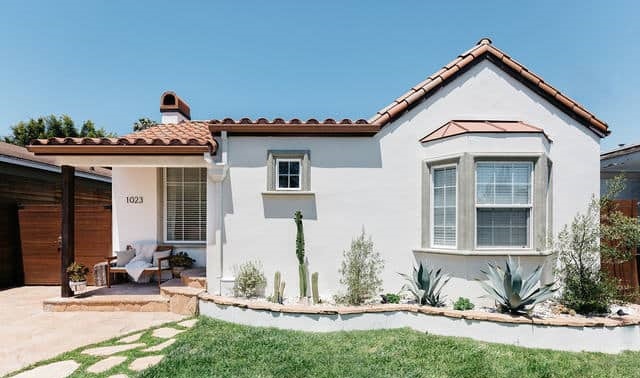 Fasad Rumah Scandinavian dengan Sentuhan Mediteranian Fasad Rumah Scandinavian Klasik