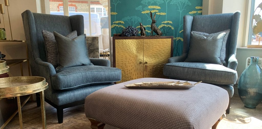 Lihat Portfolio atau Hasil Karya Desainer Tersebut Lihat Portfolio atau Hasil Karya Desainer Tersebut