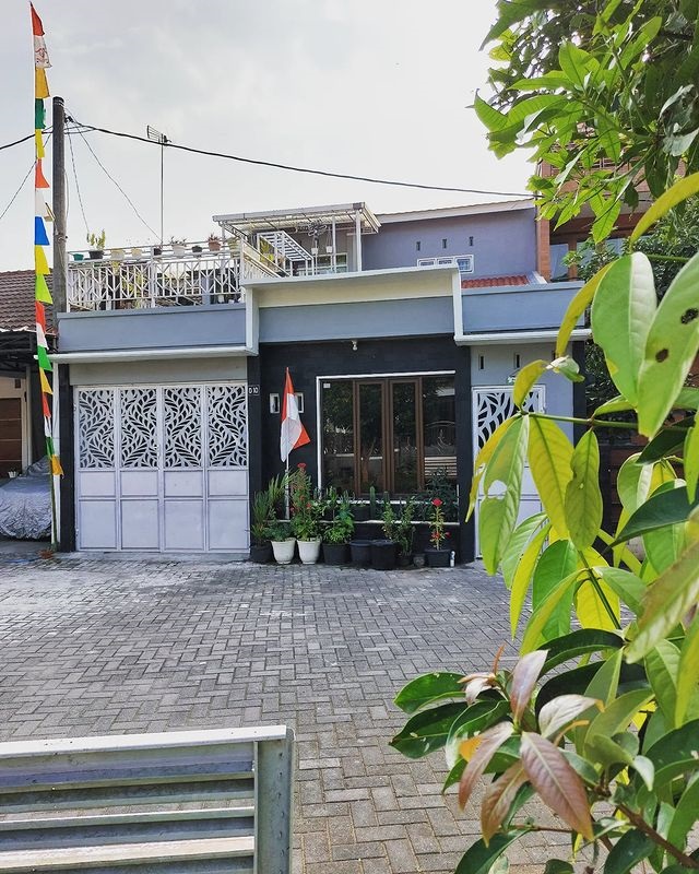 7 Desain Pagar Rumah Minimalis 1x3 Terbaik 2022, Bikin Tetangga Iri!