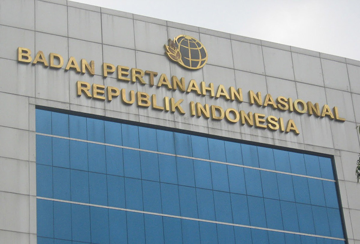 Mendatangi Kantor BPN