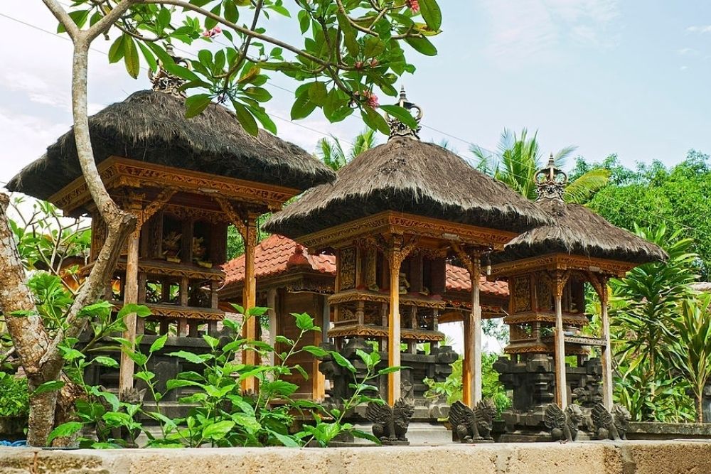 Pilihan Rumah Tradisional Modern Bernuansa Pulau Dewata