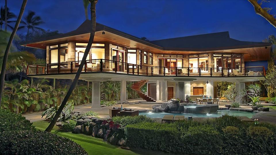 7 Inspirasi Desain Rumah Panggung Modern, Estetik & Nyaman