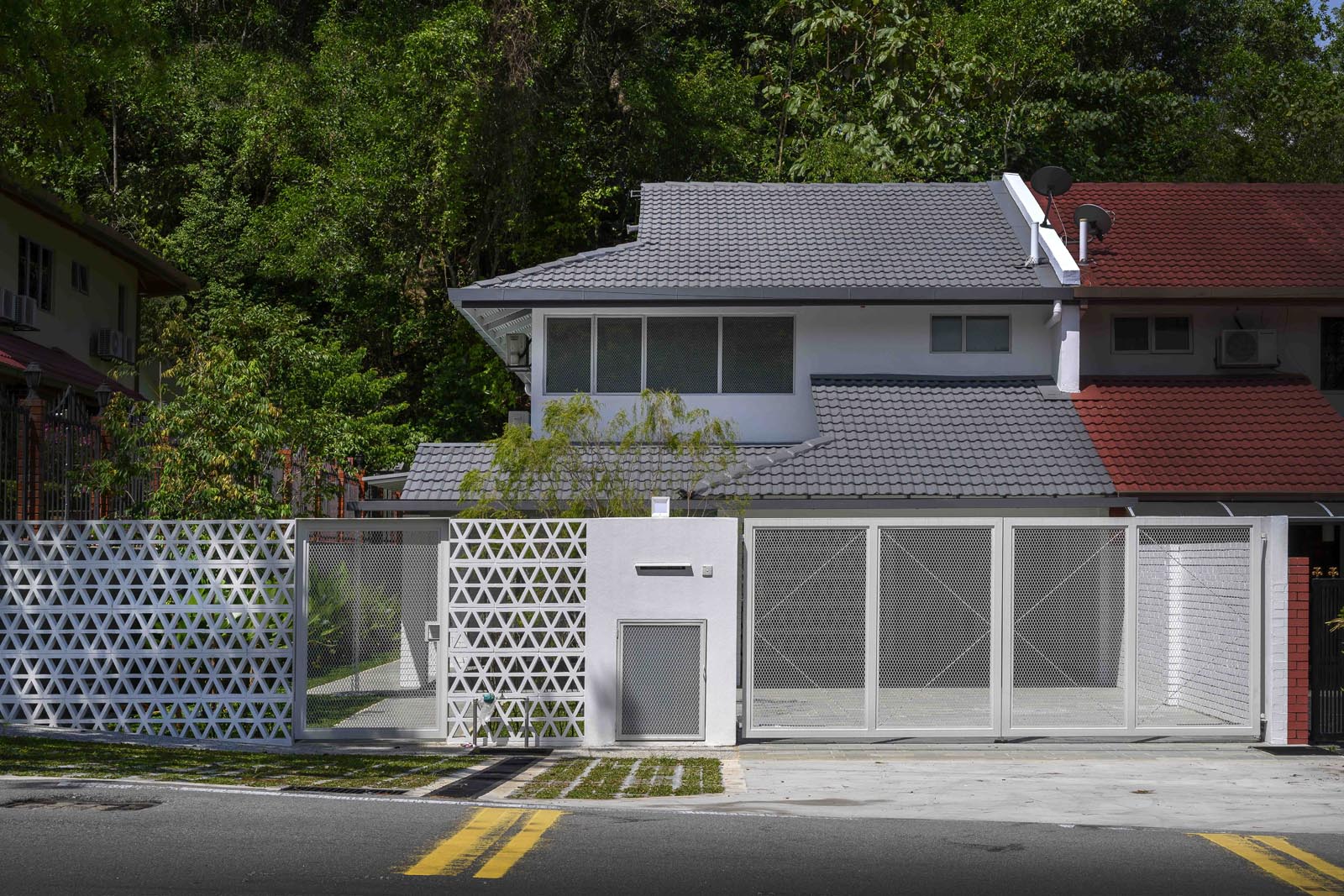 Tips Renovasi Rumah Second Bagian Depan Hemat Biaya