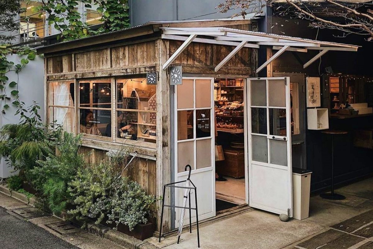 Desain Toko Sembako Minimalis dengan Material Kayu