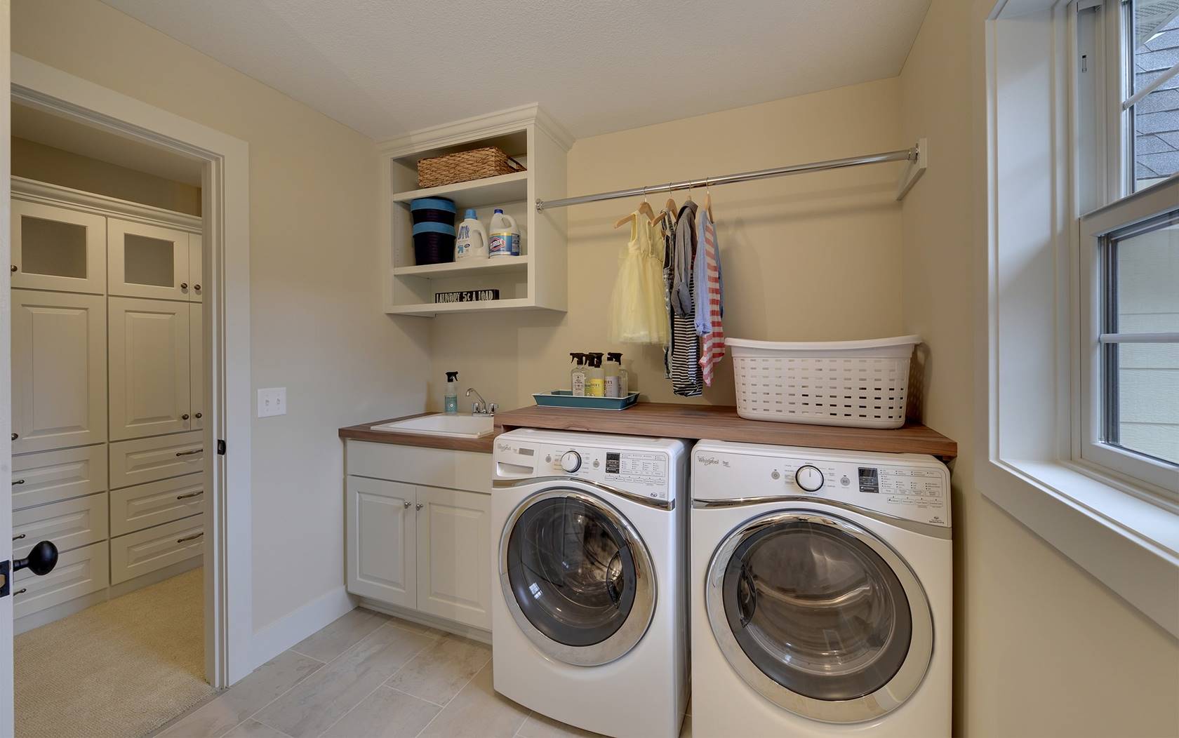 Ide Ruang Cuci Jemur Lantai 2