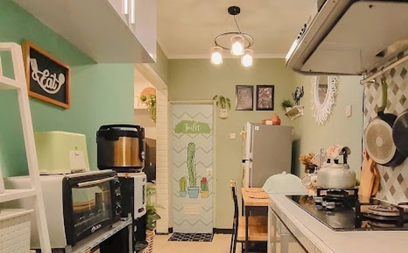 Desain Dapur dan Kamar Mandi dengan Ruang Makan