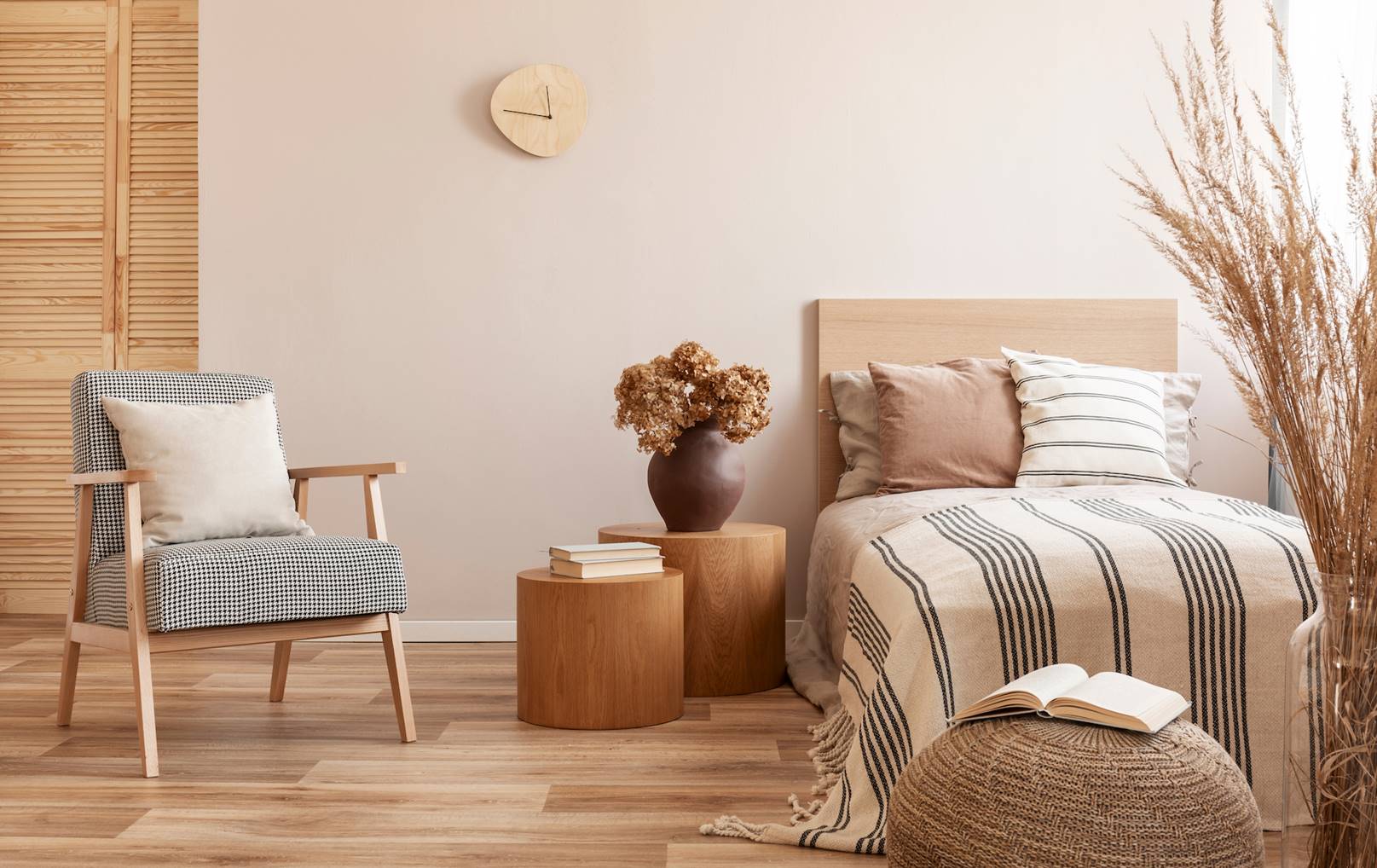 Krem Memberi Kesan Lapang