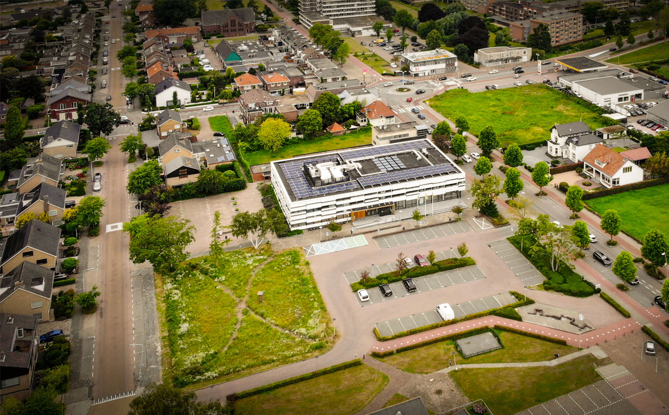 Perusahaan Properti (Cover)