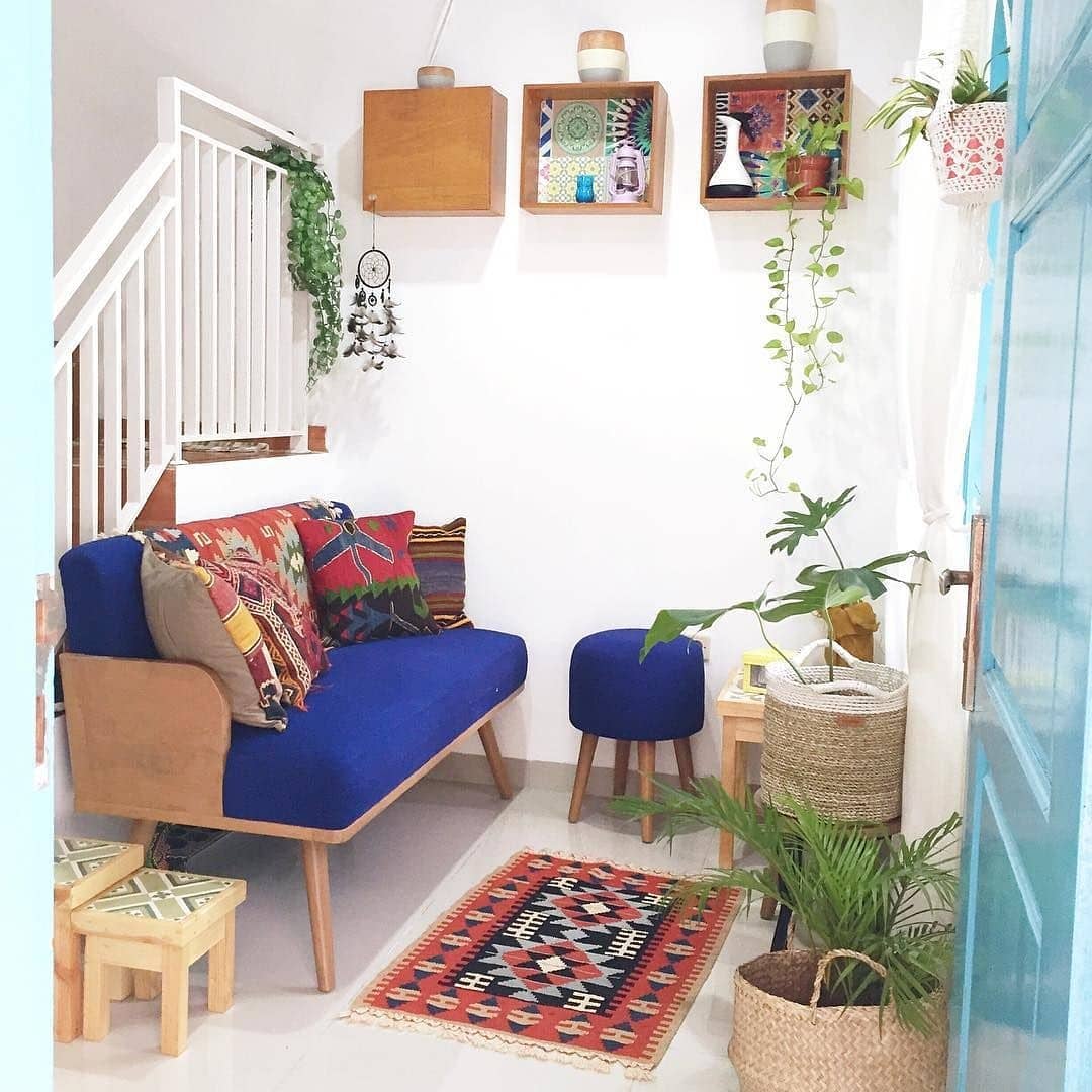 Interior Rumah Minimalis dengan Hiasan Tanaman Hijau