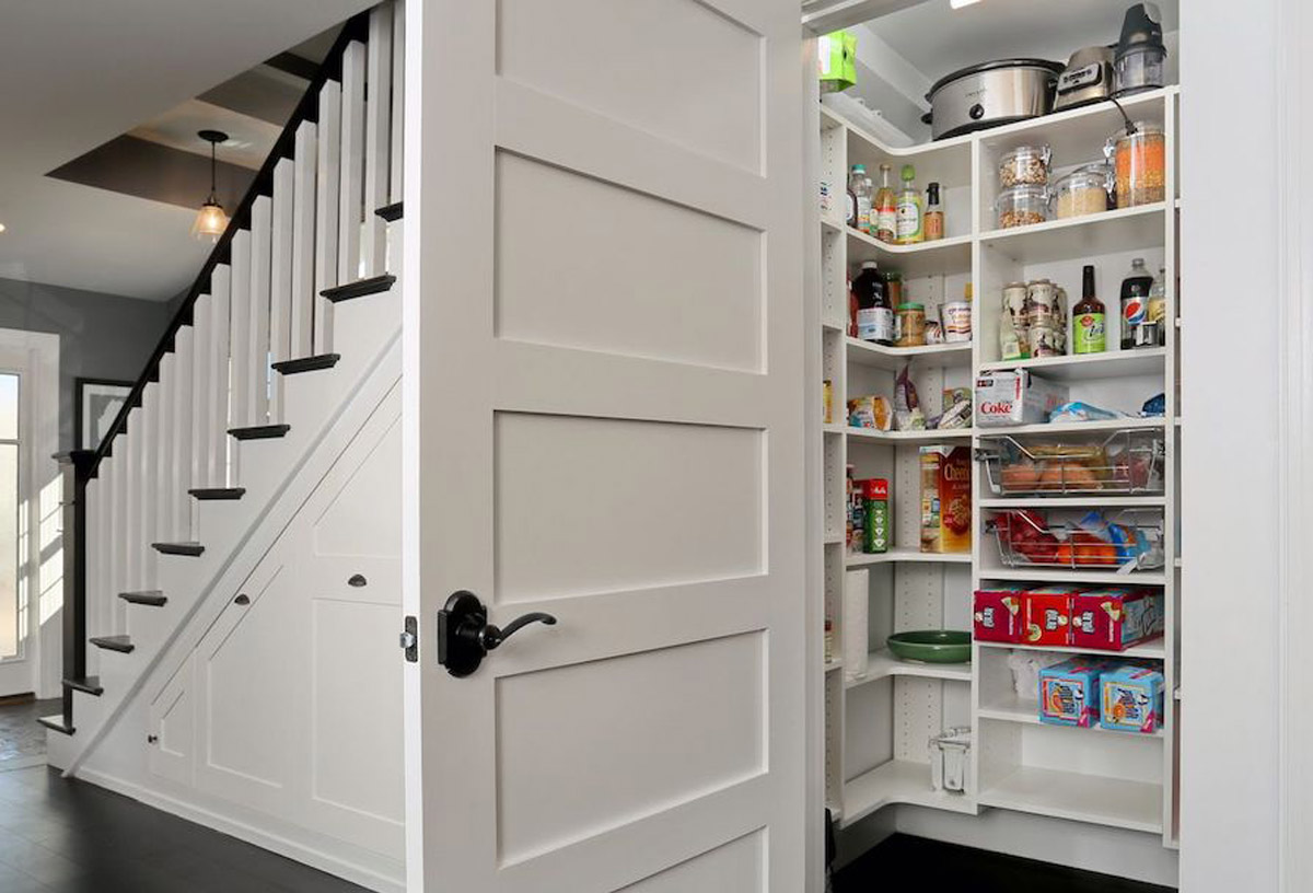 rak mengapung untuk pantry tambahan