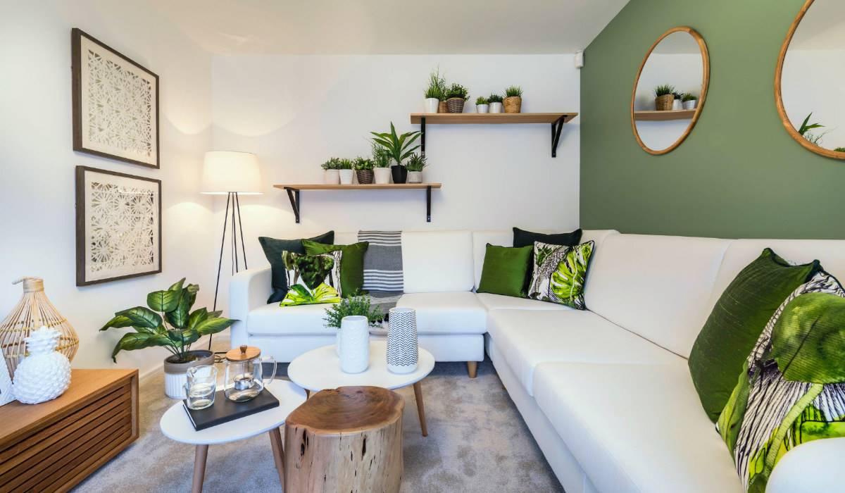 Desain Ruang Tamu Hijau dan Putih