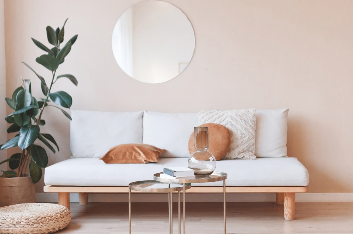 Cermin di Ruang Tamu Sempit