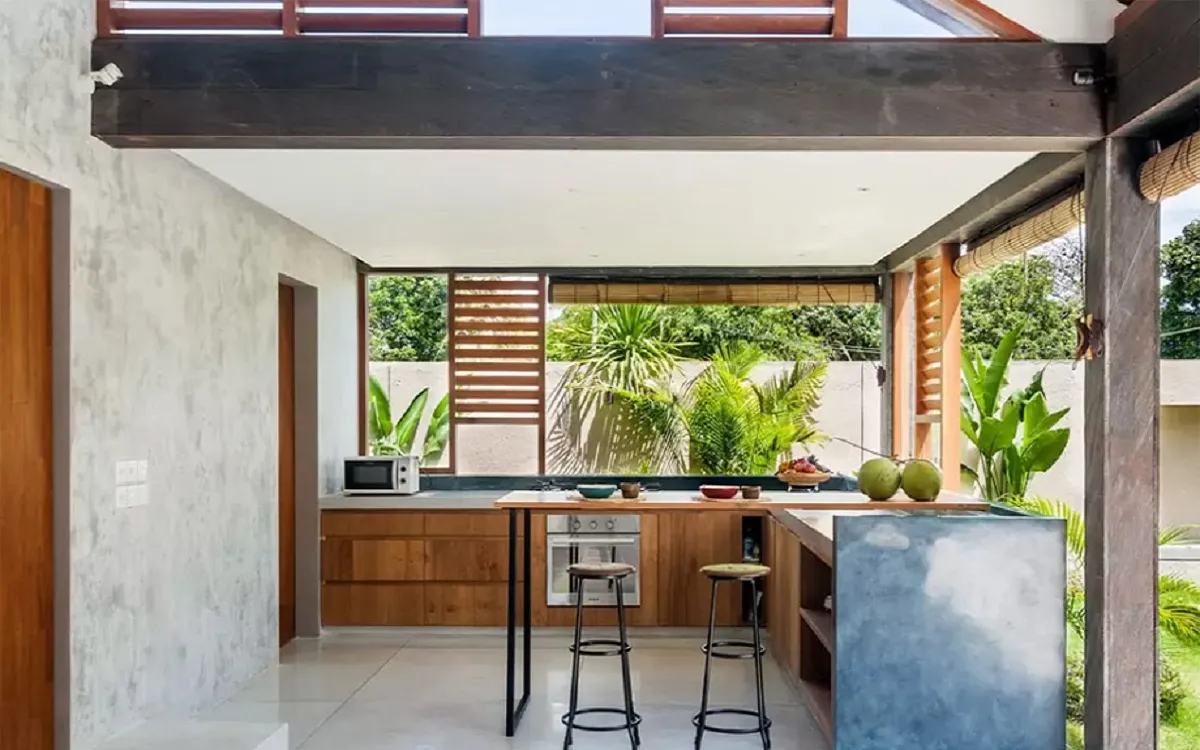 Desain Dapur Terbuka Mewah di Belakang Rumah