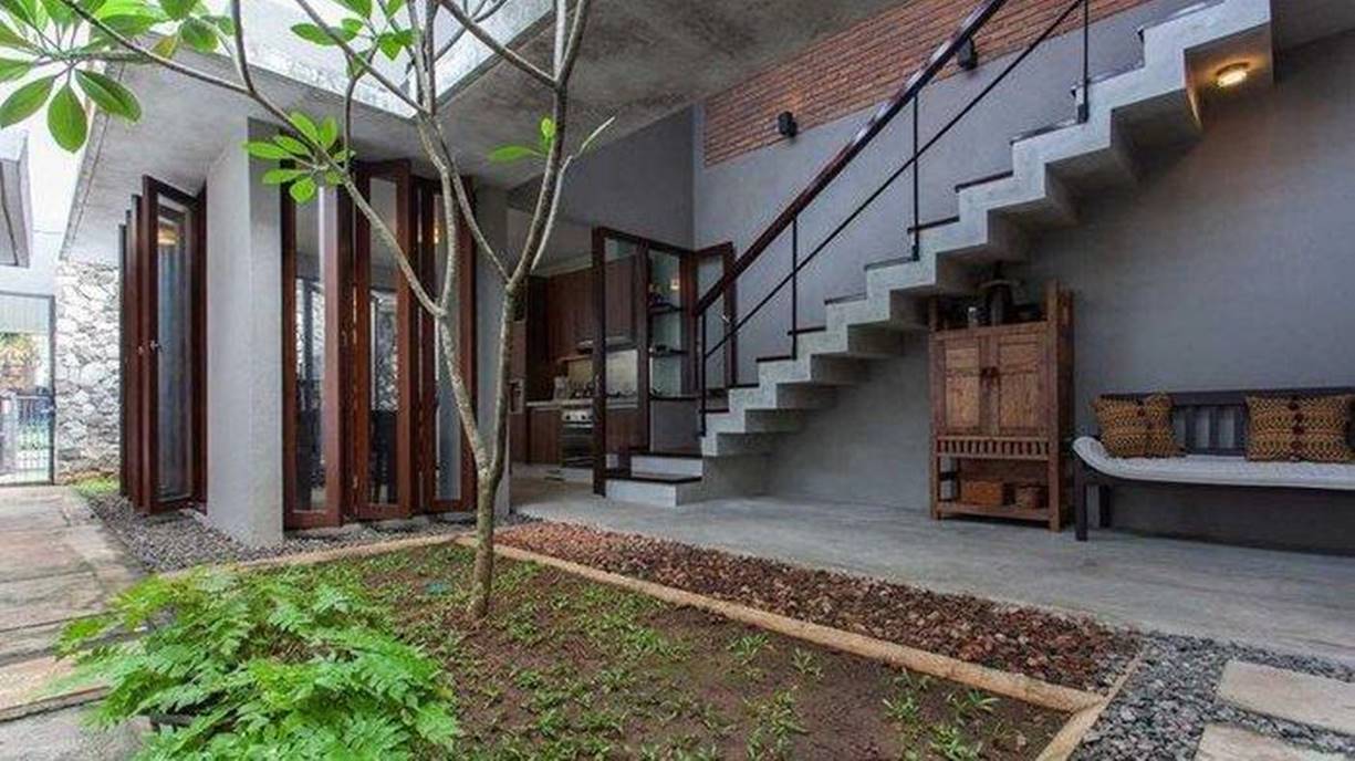 Model Tangga Teras Depan Rumah Industrial