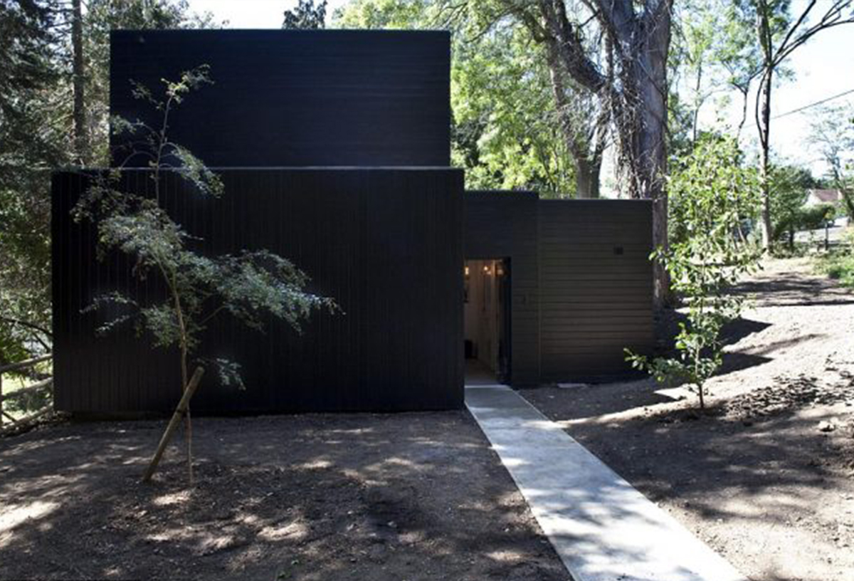 desain rumah kayu minimalis tanpa jendela