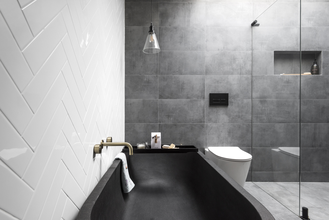 Model Keramik Kamar Mandi Cool Tone