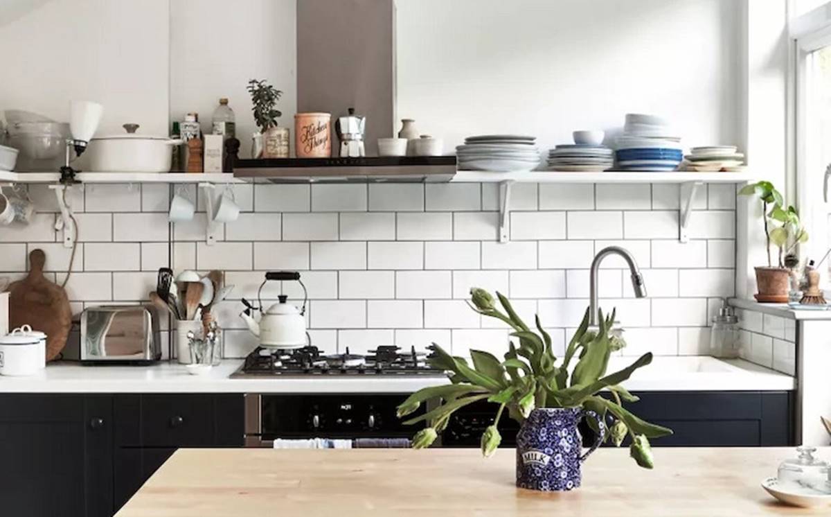 Dapur Minimalis Ukuran 2x3 Sederhana Monokrom
