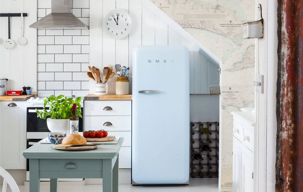 Desain Dapur 3x2 di Bawah Tangga