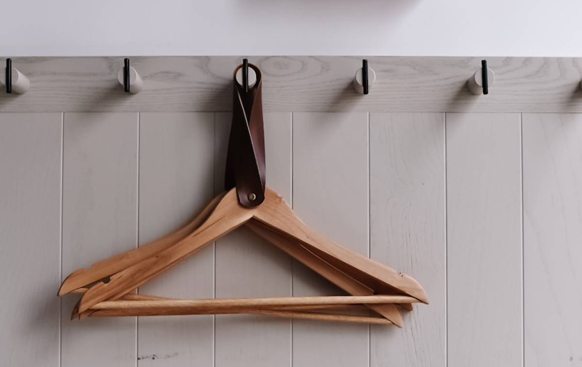 Manfaatkan Dinding Gudang