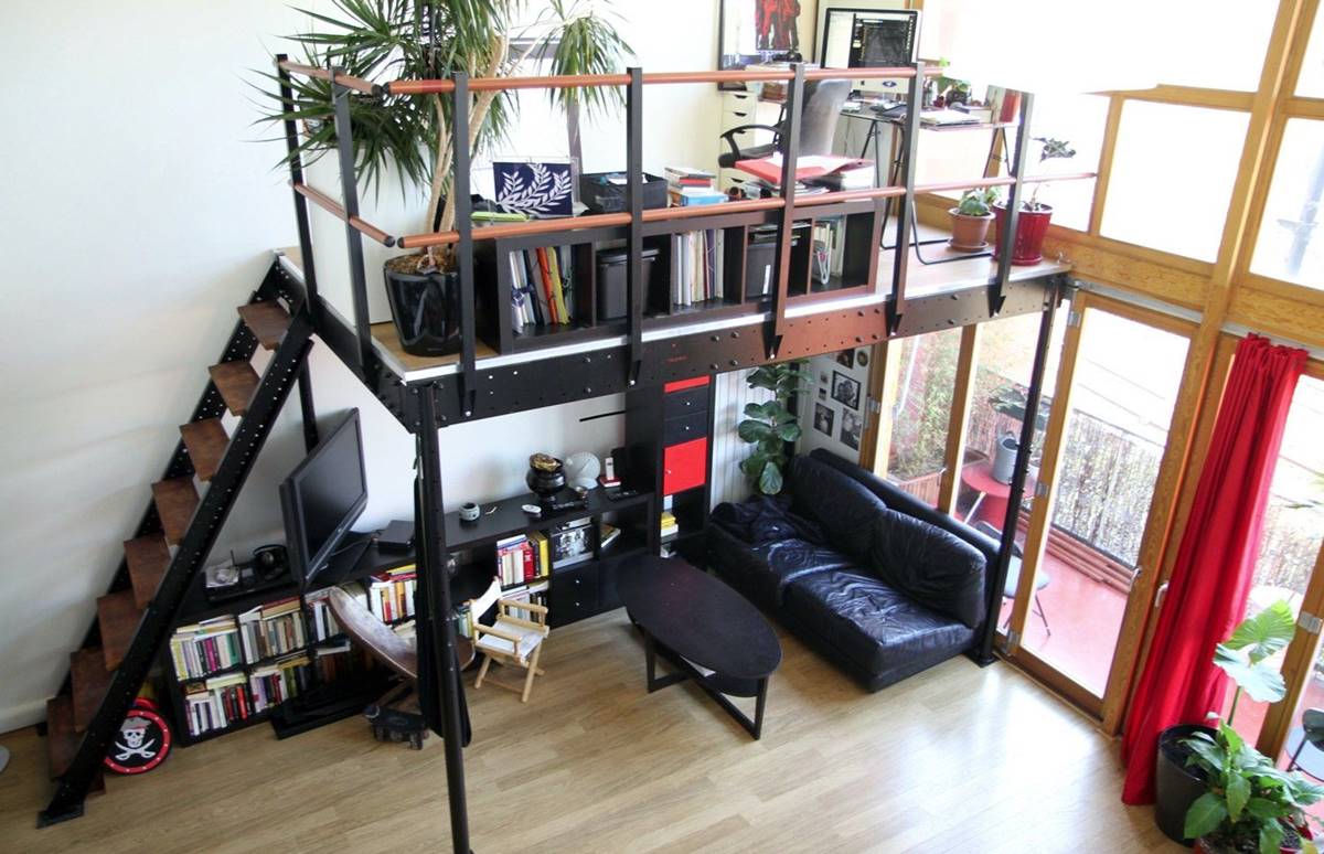 Apartemen Mezzanine sebagai Gudang