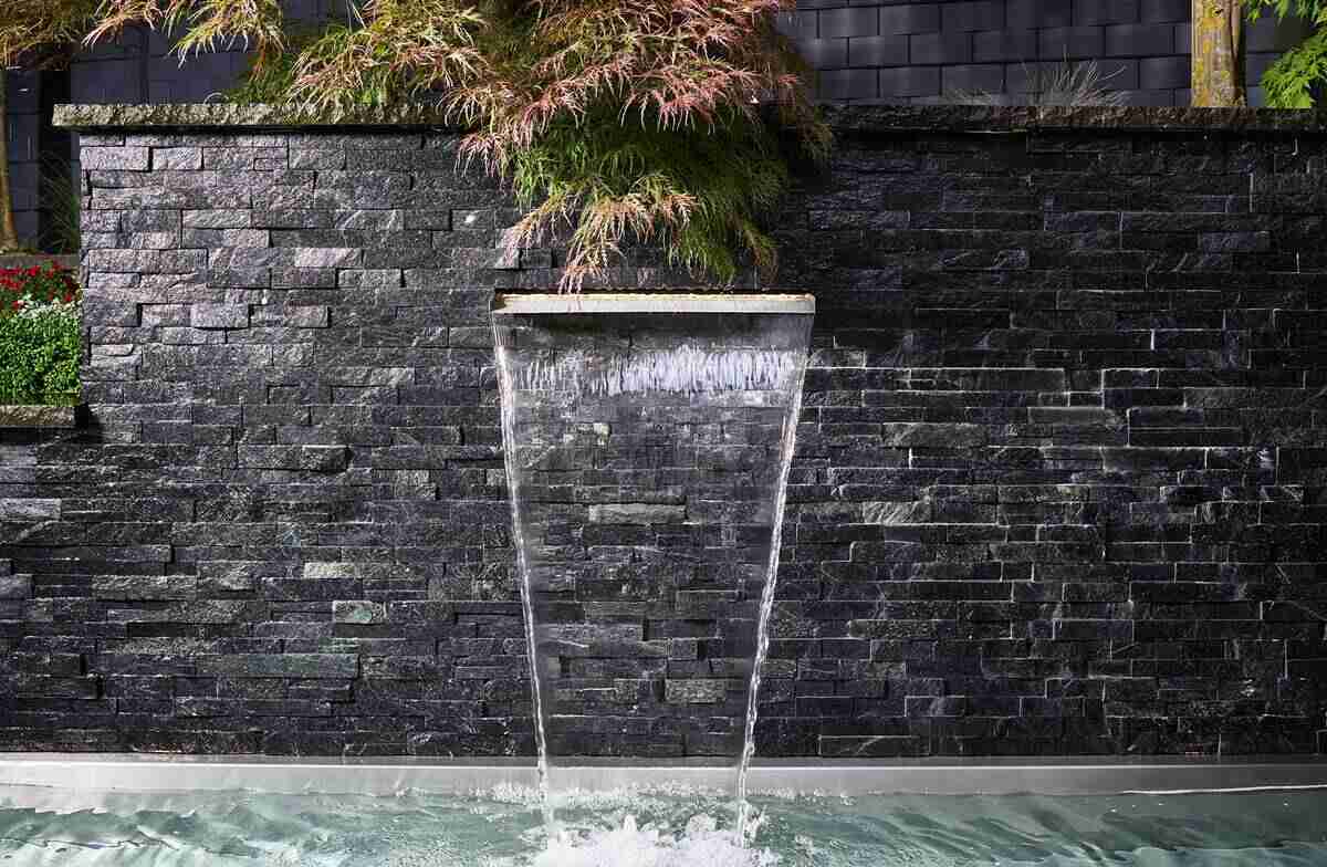 Air Terjun Dinding Batu Alam