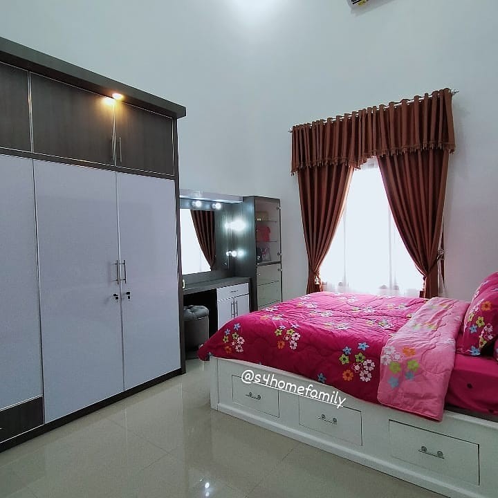 Desain Kamar Suami Istri Nuansa Merah Muda