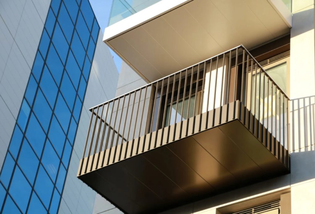 11 Contoh Pagar Balkon Minimalis Terbaru yang Keren Ditiru