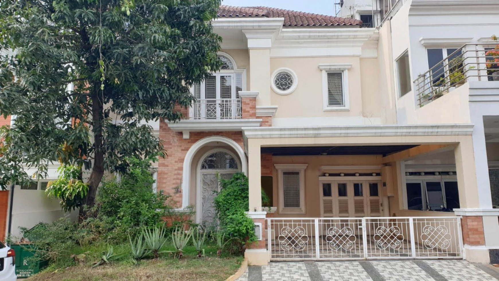 Royal Gading Mansion