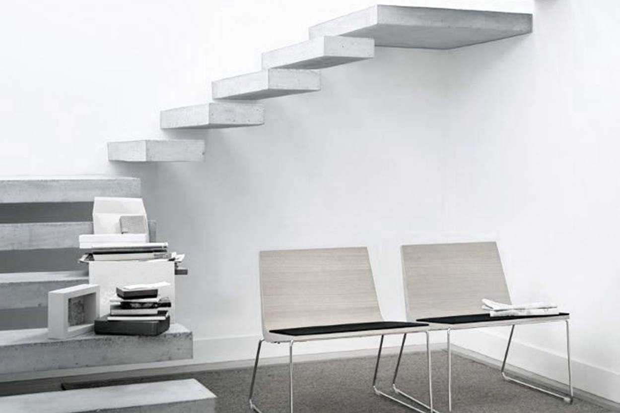 Model Tangga Layang Beton