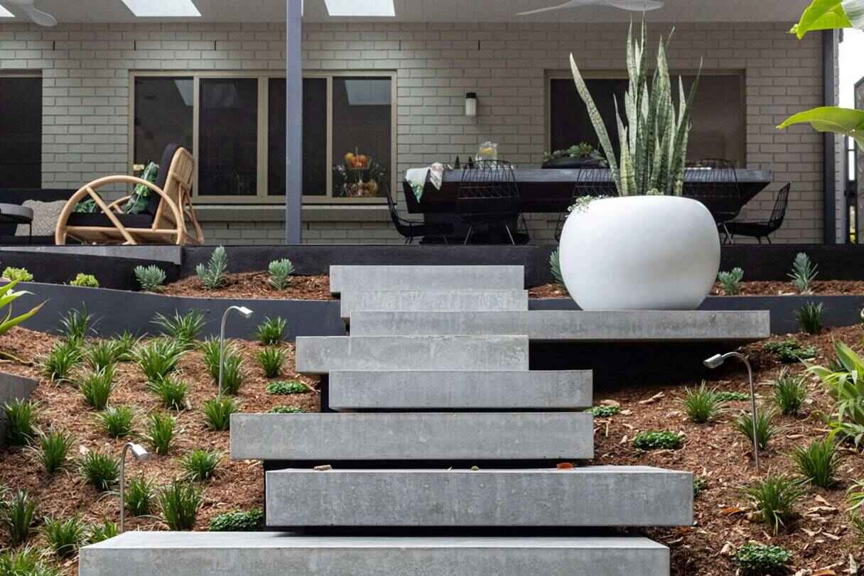 model tangga melayang di halaman rumah model tangga melayang di halaman rumah