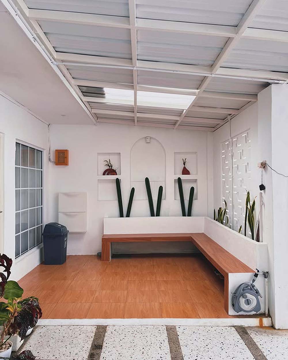 model rumah atap miring ke belakang full