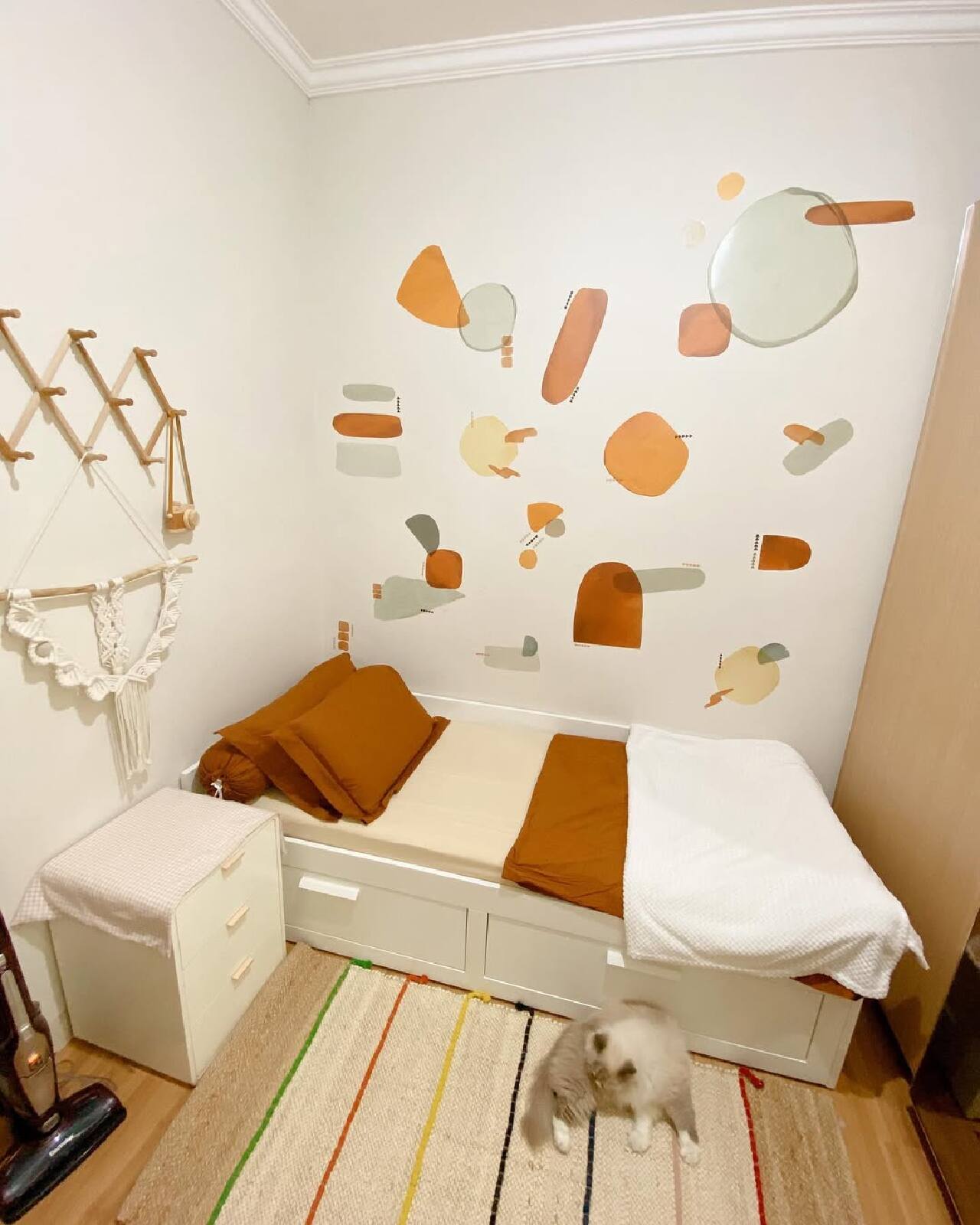 dekorasi kamar ala korea aesthetic