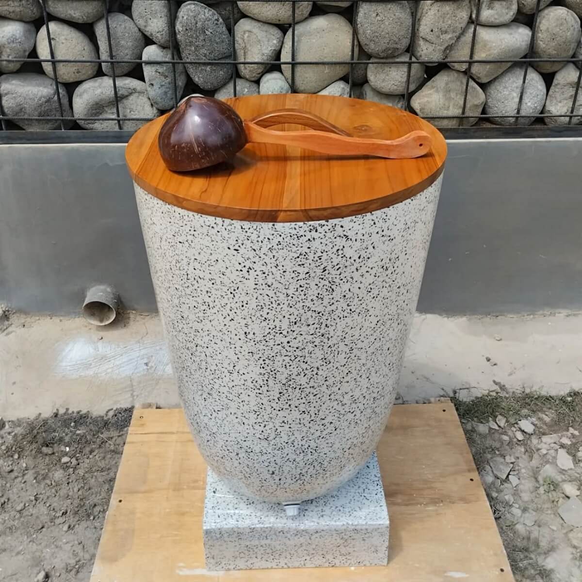 bak mandi teraso tutup kayu