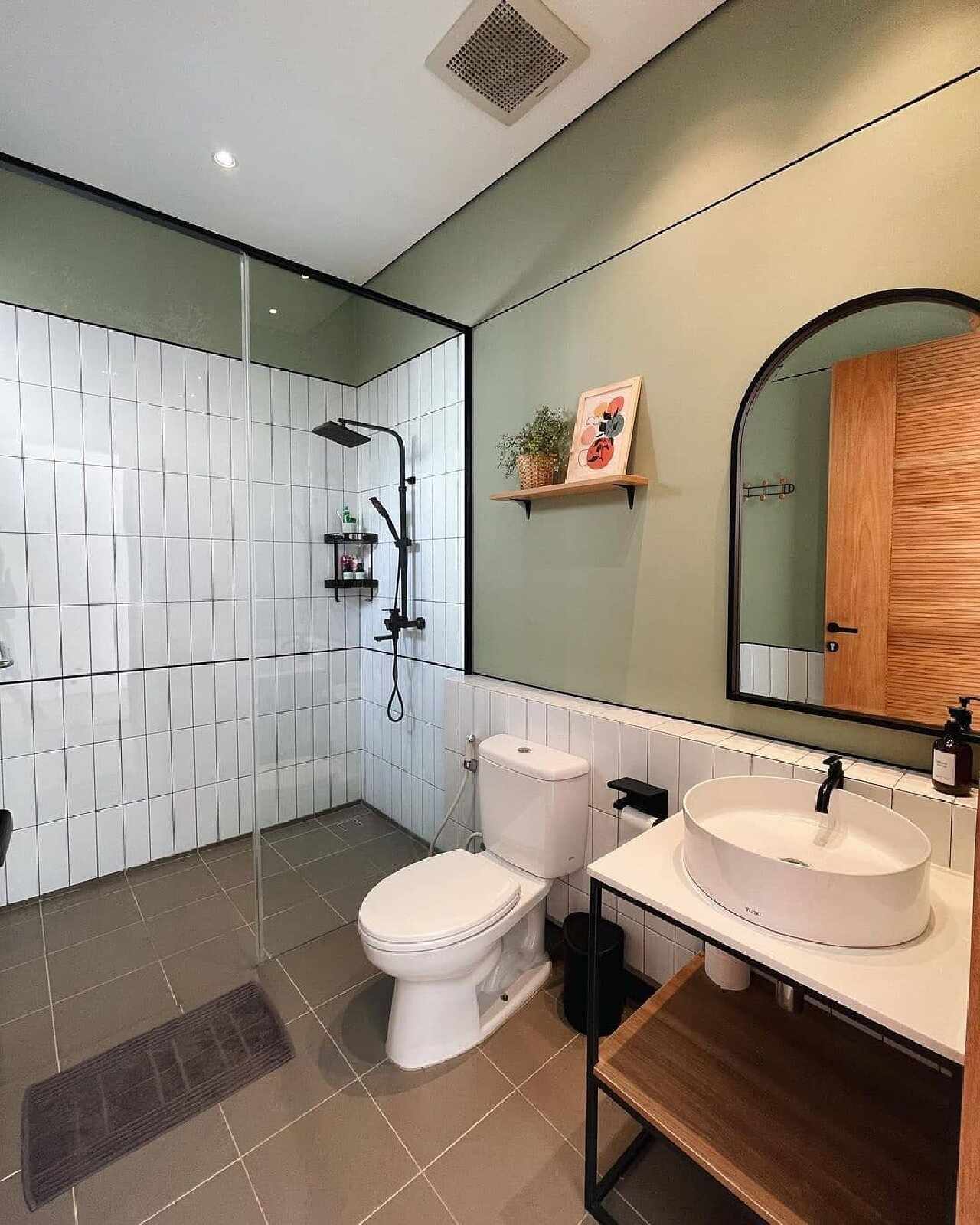 paduan warna keramik lantai dan dinding