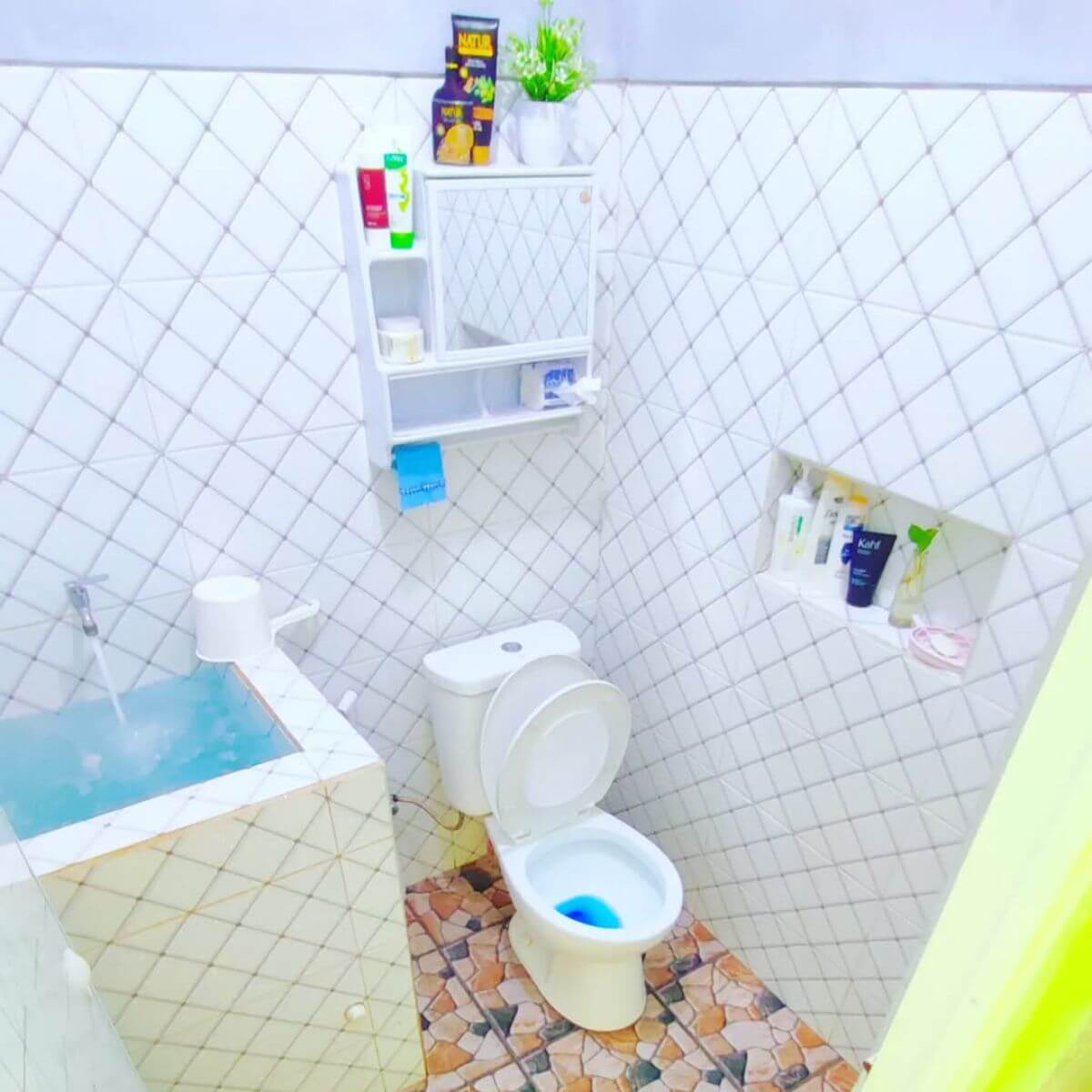 desain kamar mandi 2x1 5 minimalis kloset duduk dan bak mandi desain kamar mandi 2x1 5 minimalis kloset duduk dan bak mandi