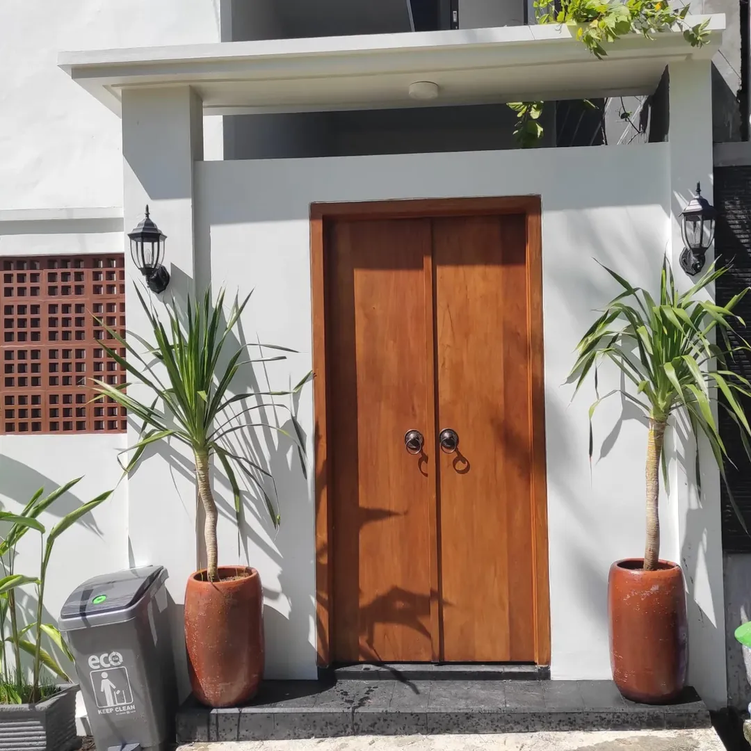Model Pintu Rumah Minimalis 2 Pintu Jati Handle Bulat