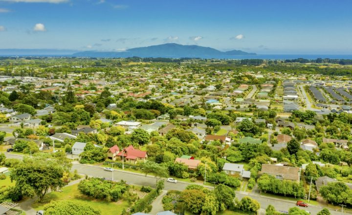 investasi rumah atau tanah