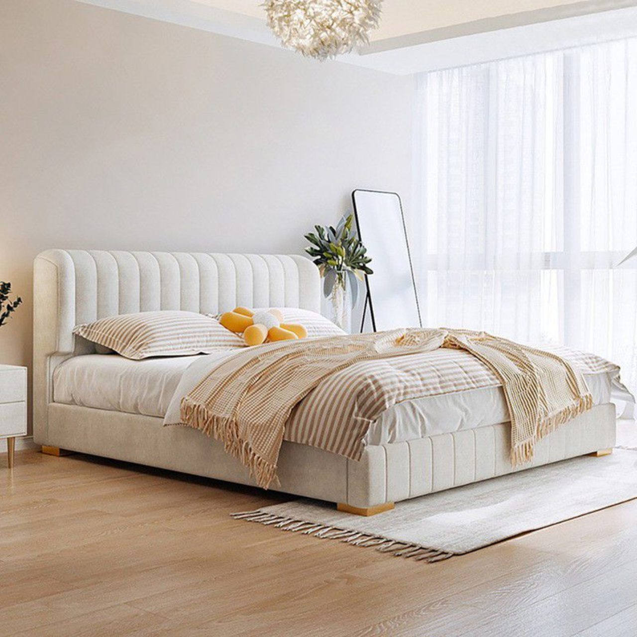 kamar tidur off white